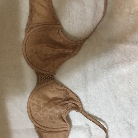 Wacoal Beige Bra - Picture 1 of 3